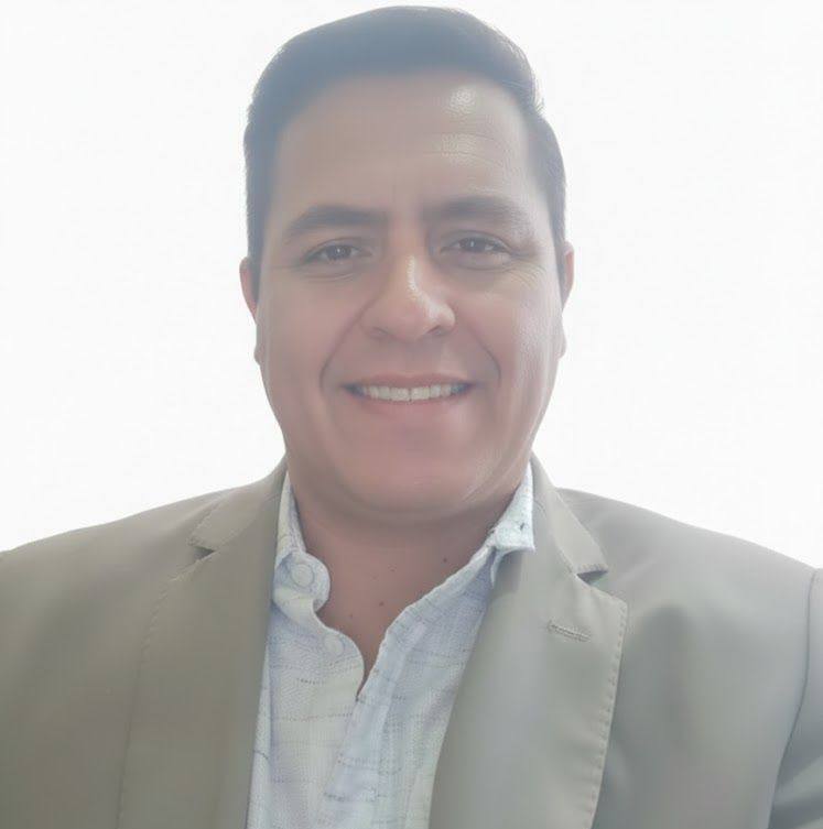 Mtro. Norberto Castillo Esquivel